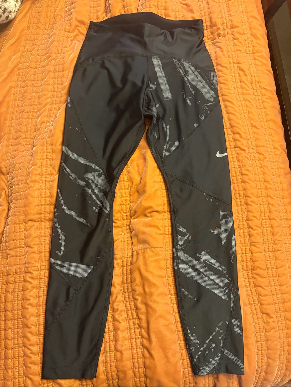Nike Black Leggings with Silver Reflective Graphic Accents